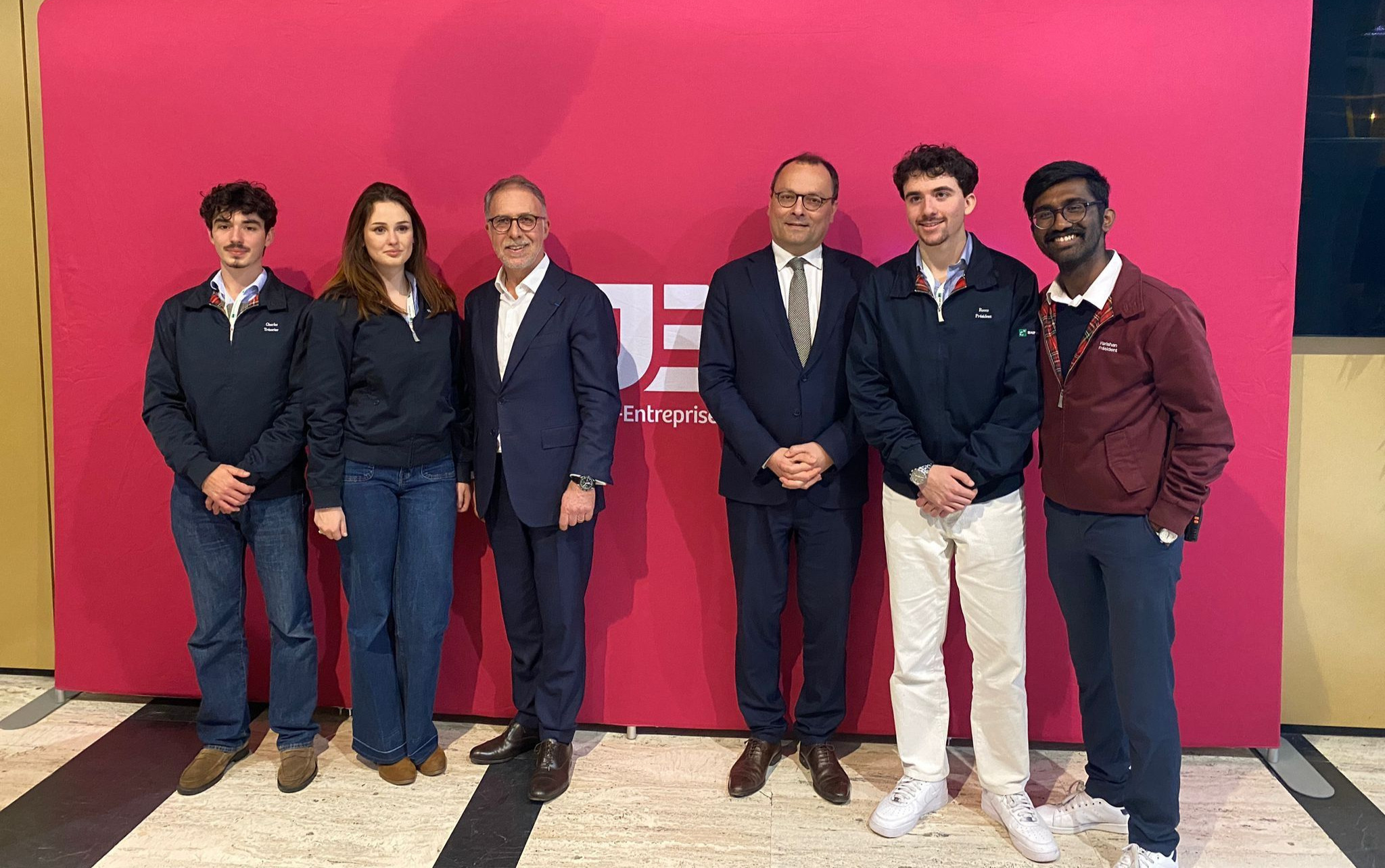 photo des étudiants à l'événement